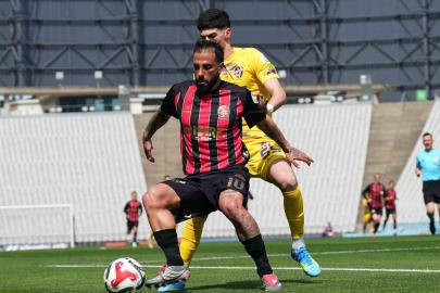 Trendyo Süper Lig: Fatih Karagümrük: 1 - Eyüpspor: 0 (Maç devam ediyor)