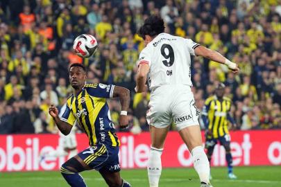 Trendyol Süper Lig: Fenerbahçe: 0 - Beşiktaş: 0 (İlk yarı)