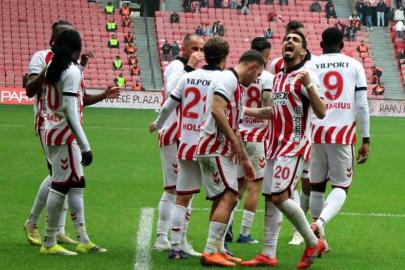 Trendyol Süper Lig: Samsunspor: 1 - Konyaspor: 1 (İlk yarı)