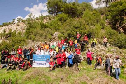TURBELDAK’tan Ulubey Kanyonu’nda nefes kesen doğa yürüyüşü