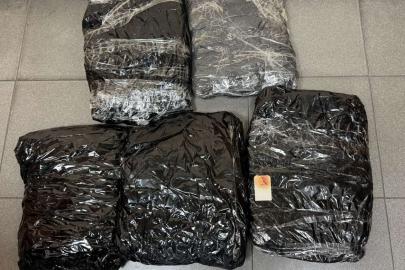 Türk yolcunun belinden 5 kilo 510 gram uyuşturucu çıktı