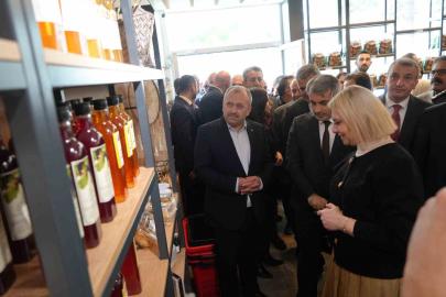 Türkiye’nin ilk ‘ekolojik market’i açıldı