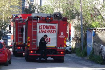 Tuzla’da giriş katında yangın paniği: Ev kullanılamaz hale geldi