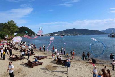 Uçurtmalar gökyüzünü, çocuklar da Burunucu’nu renklendirdi