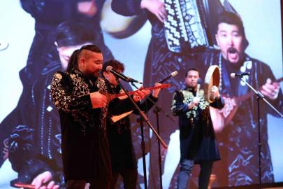 Ünlü Kazak müzik grubu Alatau Serileri, yeni albümünün lansmanını Bağcılar’da yaptı