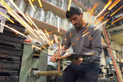 Van’da kışın uzaması semaver ve mangal sezonunu geciktirdi