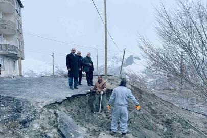 Yağışla birlikte kentte hasar oluştu