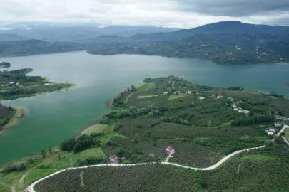 Yağmurlar Samsun’a içme suyu sağlayan barajları doldurup taşırdı