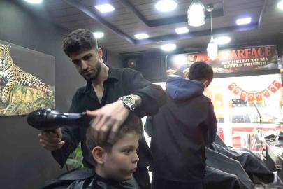 Yalovalı berberden 23 Nisan’da çocuklara ücretsiz tıraş jesti