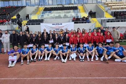 Yozgat’ta 288 sporcunun katıldığı Okul Sporları Futbol Müsabakaları tamamlandı
