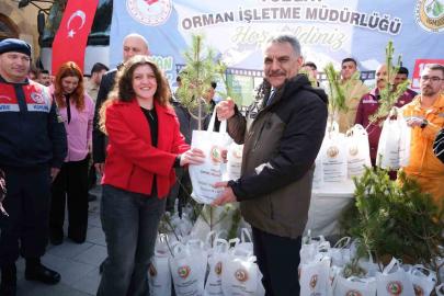 Yozgat’ta 4 bin 500 adet fidan dağıtıldı