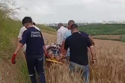 Adana’da otomobil tarlaya uçtu: 1 ölü, 1 yaralı
