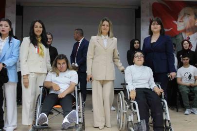Altıntaş’ta özel eğitim öğrencilerinden anlamlı etkinlik