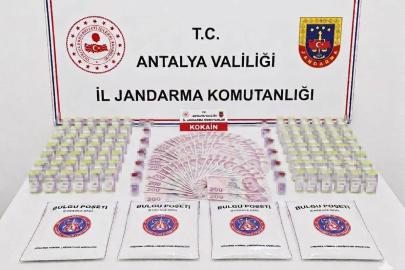 Antalya’da turistlere uyuşturucu satan 15 kişi tutuklandı