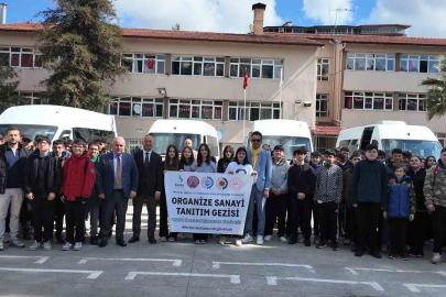 Bafra’da öğrenci ve veliler üretim alanlarını yerinde gördü