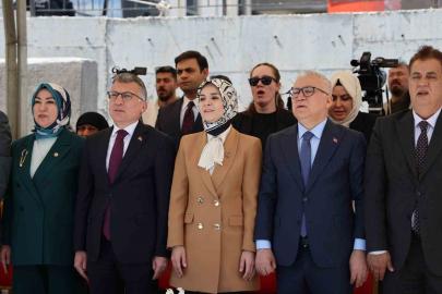 Bakan Göktaş: "Türkiye’de 486 kamu ve özel huzurevinde 30 bin 279 yaşlımız yatılı bakım ve rehabilitasyon hizmetinden faydalanıyor"