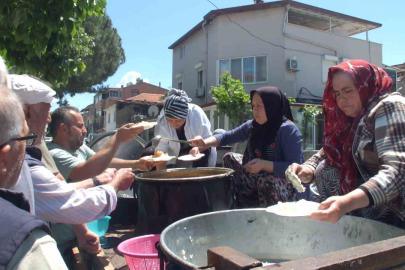 Balıkesir’de 30 yıllık mahalle hayrı yapıldı