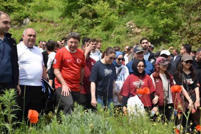 Bartın’da gençler ilk kez aşk acısını dindiren şelaleyi gördü