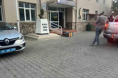 Bayındır’da yasa dışı horoz dövüşü operasyonu: 3 gözaltı