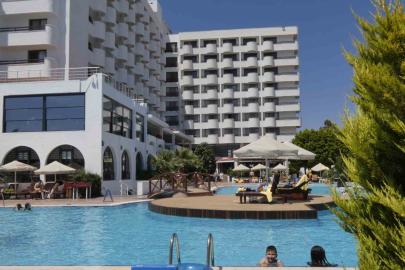 Bayramın dördüncü gününde turistik oteller doldu taştı