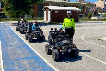 Bilecik’te öğrencilere uygulamalı trafik eğitimi