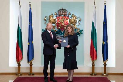 Bulgaristan’da seçimlerin galibi Radev’e hükümeti kurma görevi verildi