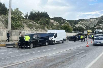 Burdur’da zincirleme kaza: 5 hafif yaralı