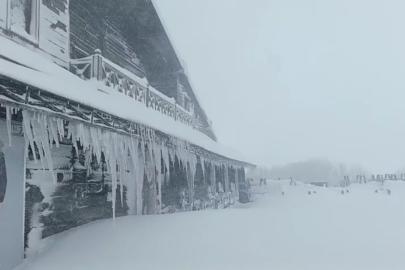 Bursa Uludağ’da kış geri döndü