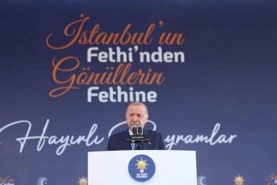 Cumhurbaşkanı Erdoğan, "İstanbul’un fethi dünyanın gözbebeği bir şehirde karanlığın aydınlığa tebdilidir"