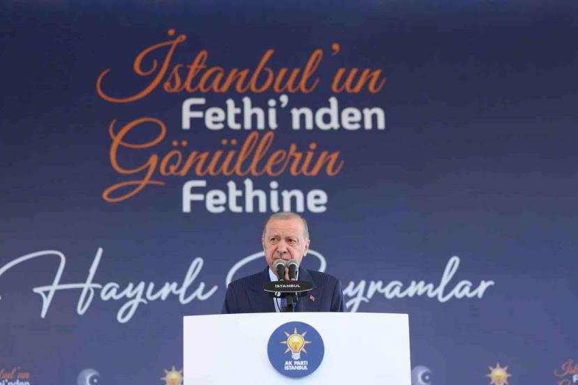 Cumhurbaşkanı Erdoğan, "İstanbul’un fethi dünyanın gözbebeği bir şehirde karanlığın aydınlığa tebdilidir"