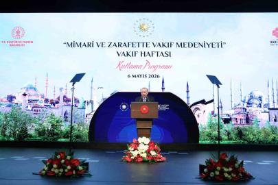 Cumhurbaşkanı Erdoğan: "Yönettiği şehri haraca bağlayanlara ses çıkarmayıp, bu milletin evlatları için samimiyetle koşturanlara engel çıkaranları sadece maşeri vicdana havale ediyoruz"