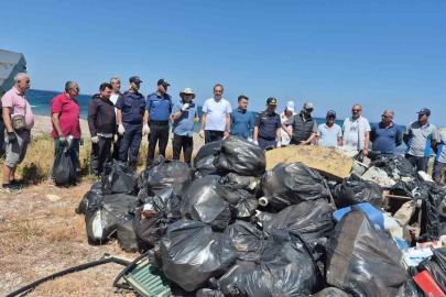 Datça Karya Yolu’nda 3,5 ton atık toplandı