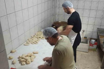 Devrek’in asırlık simit fırınında bayram mesaisi