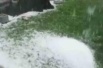 Diyarbakır’da etkili olan sağanak yağış hayatı olumsuz etkiledi