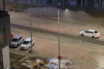 Edirne’de sağanak etkili oldu: Caddeler göle döndü