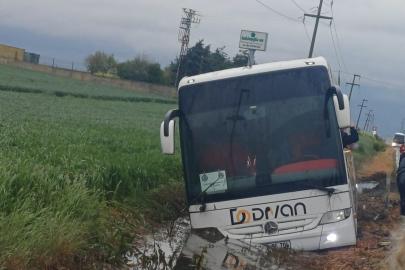 Edirne’ye 1 Mayıs kutlamalarına giden işçileri taşıyan otobüs kaza yaptı: 1 yaralı