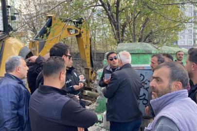 Erzurum’da Çifte Kardeşler Türbesi’nde yıkım gerginliği