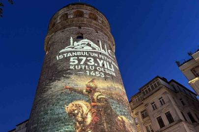 Galata Kulesi’nde İstanbul’un fethinin 573. yıl dönümün özel ışık gösterisi