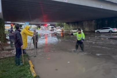 Gaziantep’te "süper hücre" hayatı felç etti