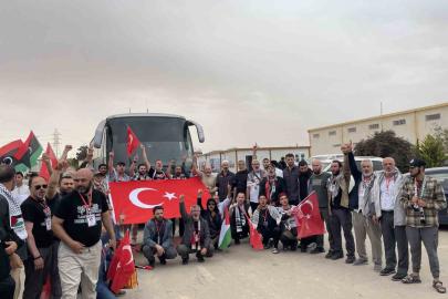 Gazze’ye umut konvoyu: 40 farklı ülkeden 400 aktivist Trablus’tan hareket etti