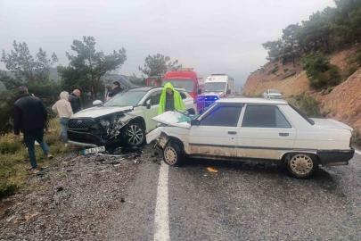 Havran’da iki otomobil çarpıştı: 1 yaralı
