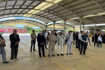 Hisarcık’lı hacı adayları kutsal topraklara dualarla uğurlandı