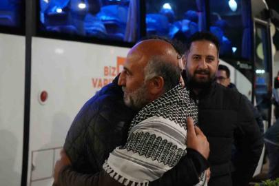 İsrail’in alıkoyduğu Sumud Filosu aktivistleri İstanbul’a getirildi