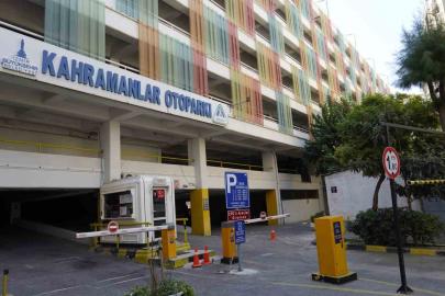 İzmir’de elektrikli araçlar için otoparklarda yüzde 50 indirim sürüyor