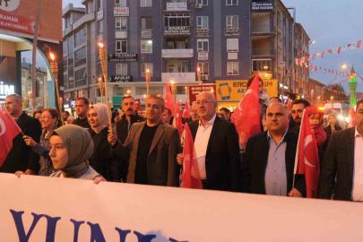 Karaman’da Türk Dil Bayramı etkinlikleri kapsamında fener alayı düzenlendi
