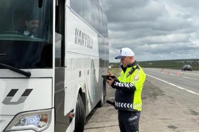 Kars’ta trafik denetimleri sürüyor