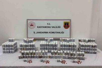 Kastamonu merkezli 3 ilde zehir tacirlerine operasyon: 16 tutuklama