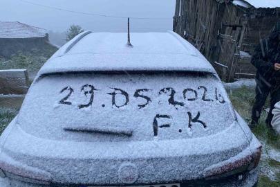 Kastamonu’da mayıs ayının sonunda kar sürprizi