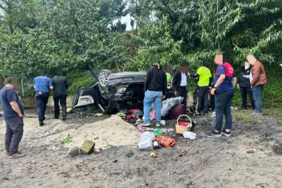 Kediye çarpmamak için manevra yapınca araç plaja uçtu: 4 yaralı
