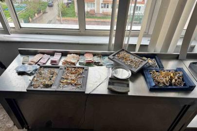 Konya’da motosikletlerle kuyumcu soyan 4 şüpheliden 2’si yakalandı
